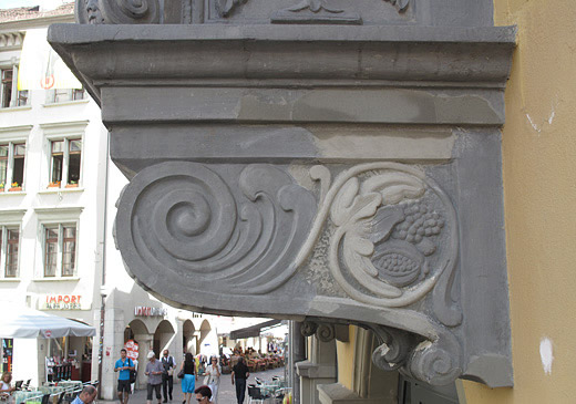 Grosses Haus, Schaffhausen - Restaurieren, Denkmalpflege – Stäheli Steinbildhauer