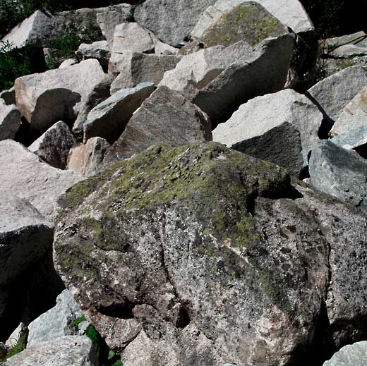 Steine – Stäheli Steinbildhauer